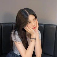 บลูม