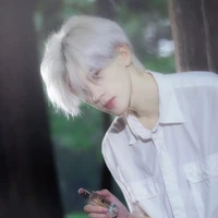 เลกัส (ผมขาว)