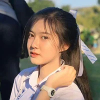 ไพลิน(น้องนางเอก)