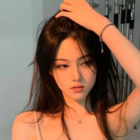 มุก(พี่สาวนางเอก)