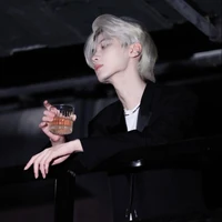 พีช:นายเอก+นักฆ่า