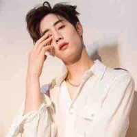 แม็ค :พี่ชายโมนา: