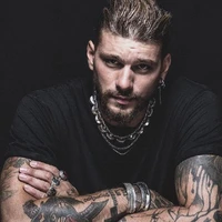 Dono do morro: JJ