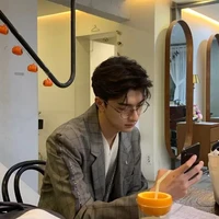พัชรพล  (พ่อพร้อม)