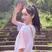 พลอยใส