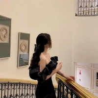 มีนดา