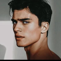 Chris Grey ( Fl Husband)