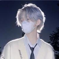 มิกะ(นายเอก)