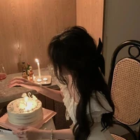 ลินหย่าหลี่ ฮอสเตอร์