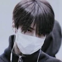 ไนน์(พี่นางเอก)พี่ใหญ่