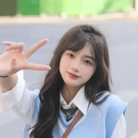 แพรว(นางเอก)