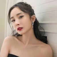 วิเวียน [แม่นางเอก]