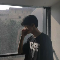 โรม:เพื่อน(พระเอก)