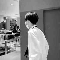 ไบร์ท
