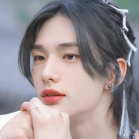 hwang hyunjin