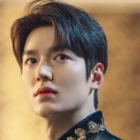 Mr Lee min ho ( Chief detective)