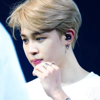 มีน(เพื่อนนายเอก)