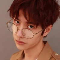 ติน(ตอนใส่แว่น)(นายเอก)