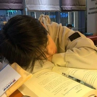 มีน(นายเอก)