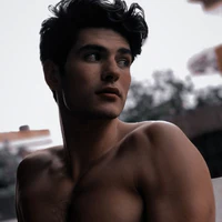 ALEXIS OTTIAVIANI DI LAURENTIS|24|