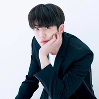 ตะวัน( พี่ชายนายเอก)