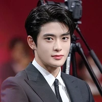 พ่อนางเอก