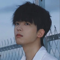 เอเลน(พระเอกภพที่1)
