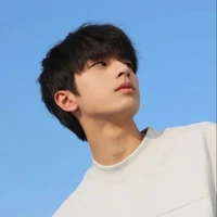ลูคัส (เพื่อนพระเอก)