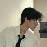 เจมส์/เพื่อนนางเอก