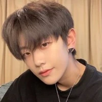 บูม(มือซ้ายแน็ก)