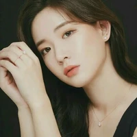 มีนนา