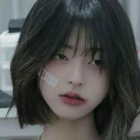 ยูเมะ//นางเอก