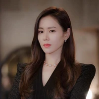 น้ำขิง:แม่นางเอก