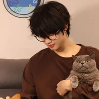 ยิม[เพื่อนนายเอก]