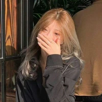 พลอยใส(เพื่อนนางเอก)