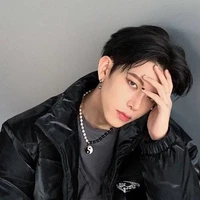 เจมส์(พระเอก)