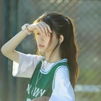 น้ำ(นางเอก)