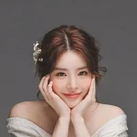 แอลลี่(แม่พระเอก)