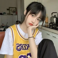 แพรวา(พี่สาวนางเอก)