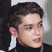 ไนท์(พ่อพระเอก)