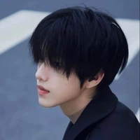 ลมหนาว{นายเอก}