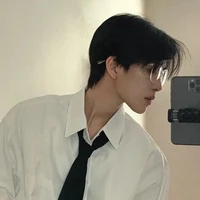 สี่/พระเอก4คนเล็ก