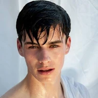 วาฬ(พ่อนางเอก)