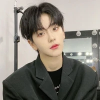 กังยู/ตานางเอก