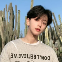 มาร์กัส/พระเอก