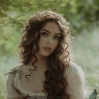 Princess Nicole (1st heir )