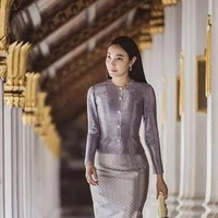 พลอย//แม่นางเอก