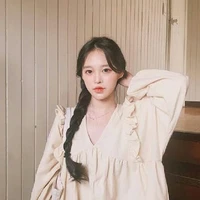 เบล(ในร่างอ่อนเเอ)เพื่อนนางเอก