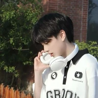 มูน.