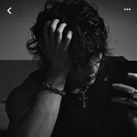 Vladimir Miller[23][1,90]